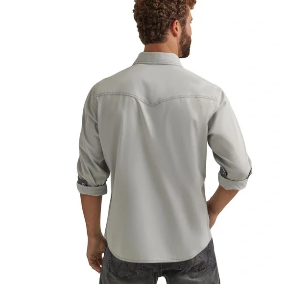 Wrangler Retro Button Down - Picture 3 of 4